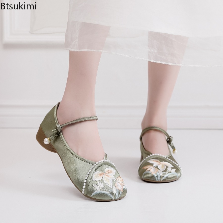 Modne haftowane buty damskie w – Ethnic Fashion In recenzja i cena